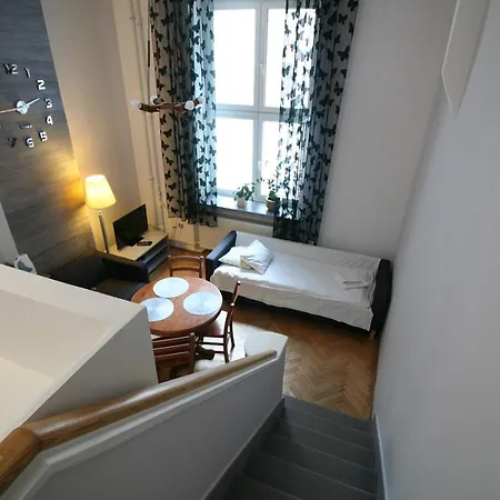 Zelazna Apartment *